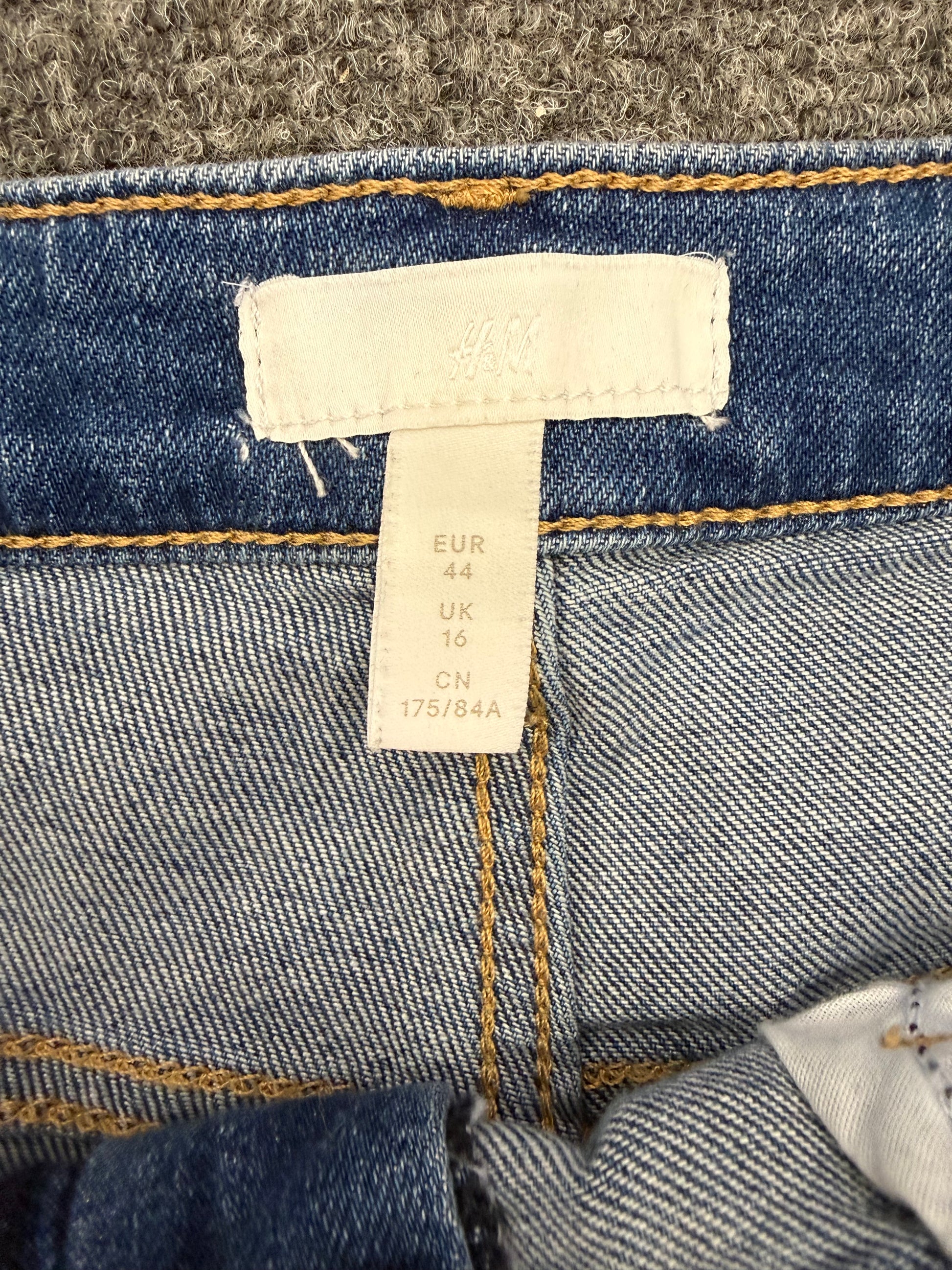 H&M rip denim shorts