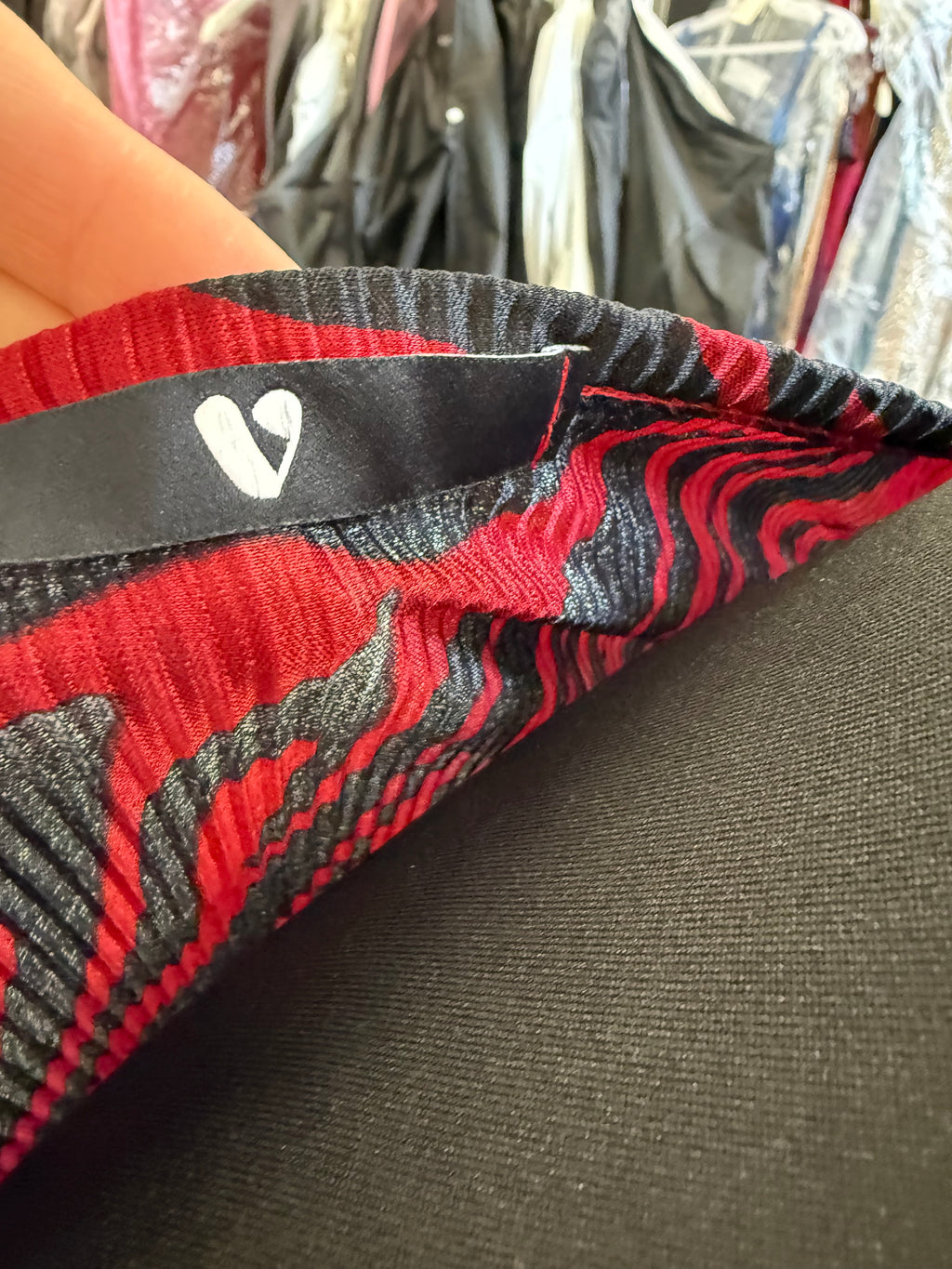 Very red and black crinkle short sleeved dress