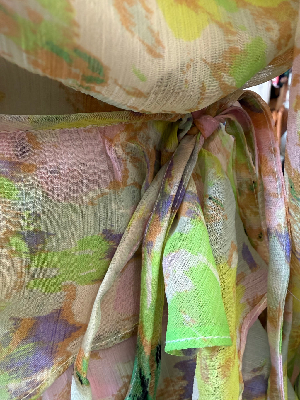 Quiz floral wrap top