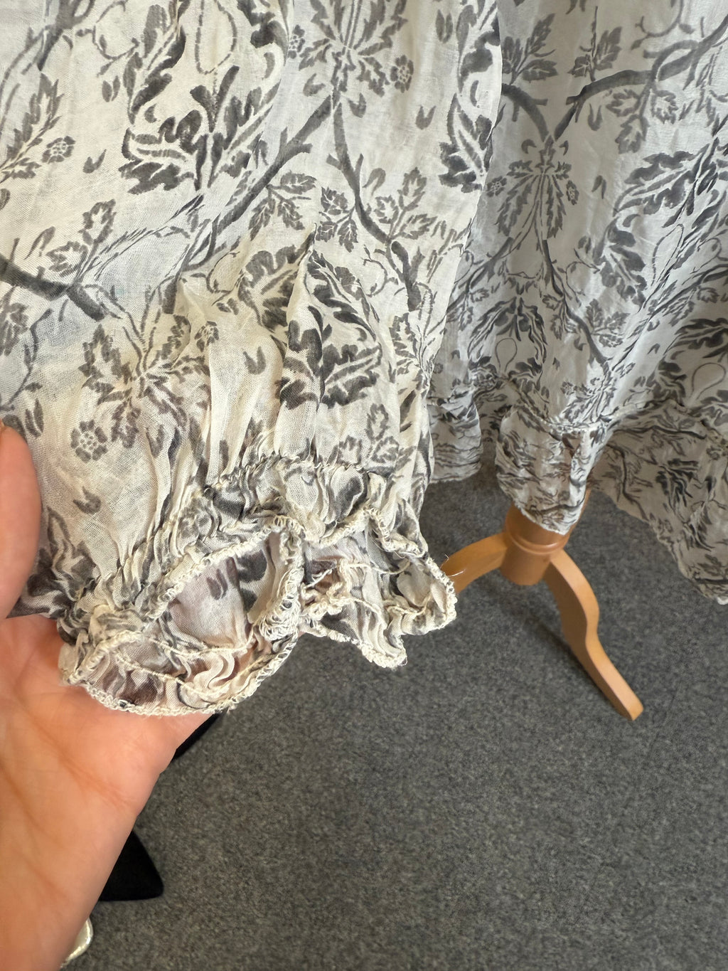 H Trend silk blend long sleeve longline top