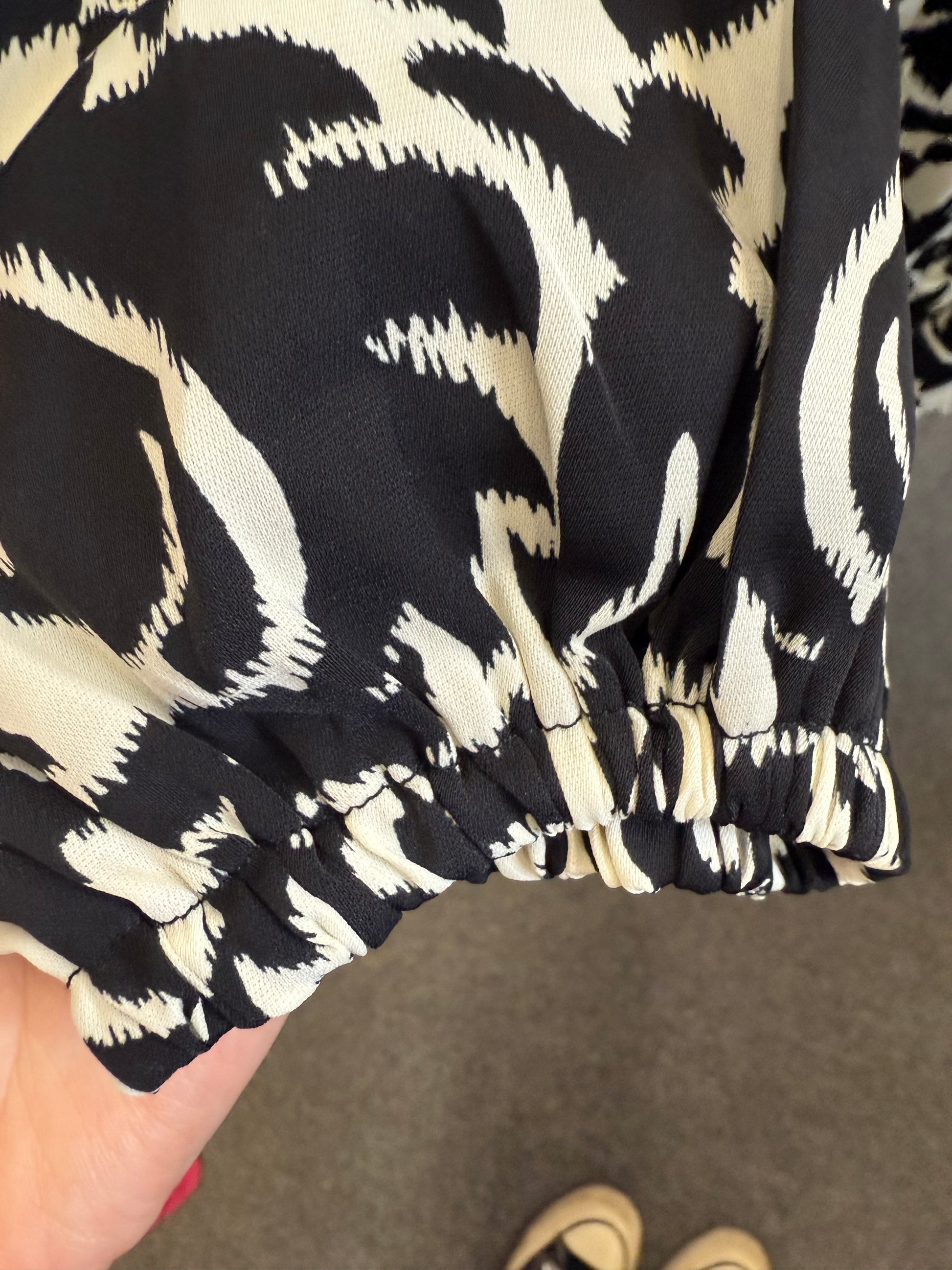 Kilky long sleeved belted mini dress