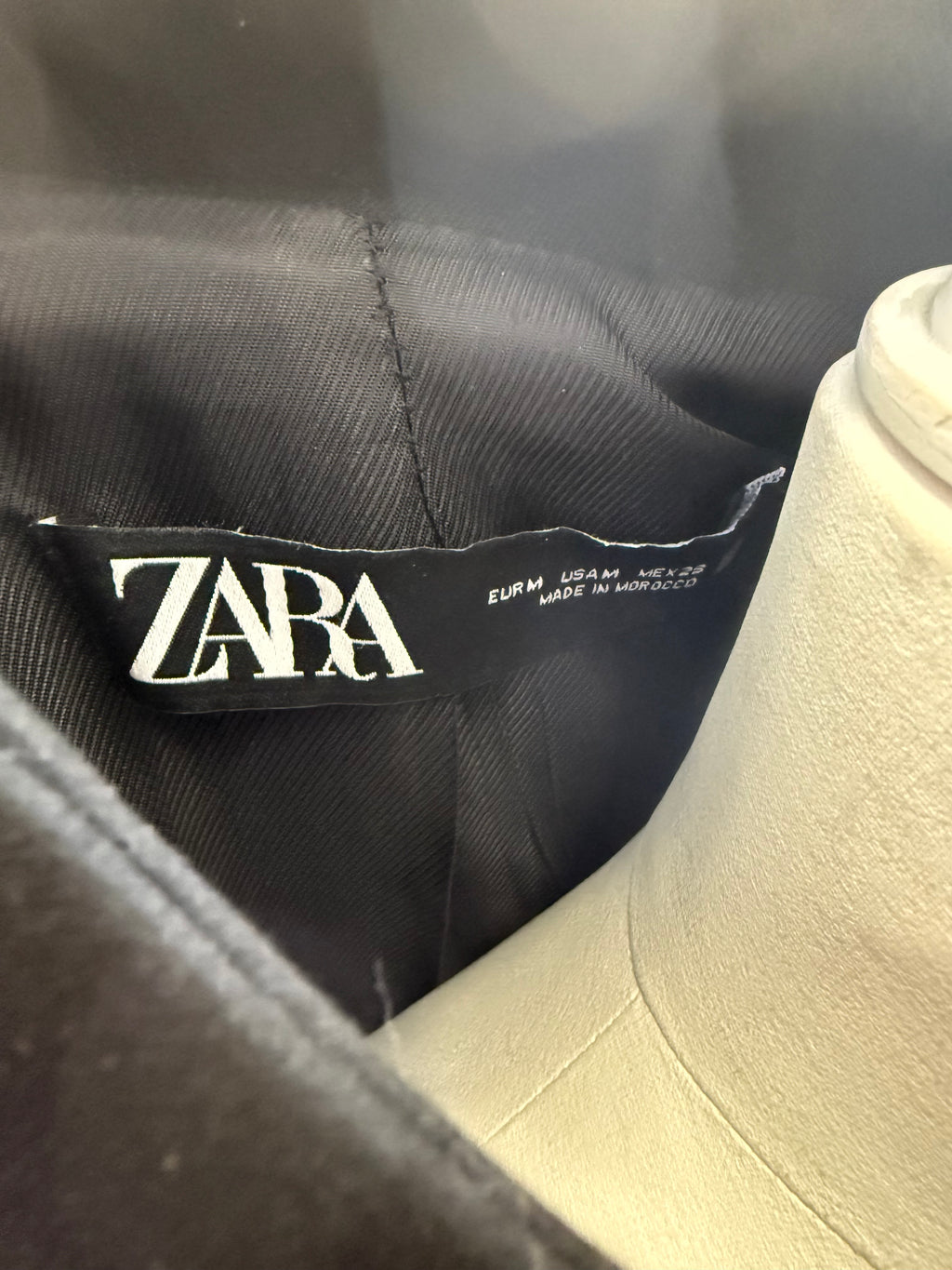 Zara  collarless long line blazer