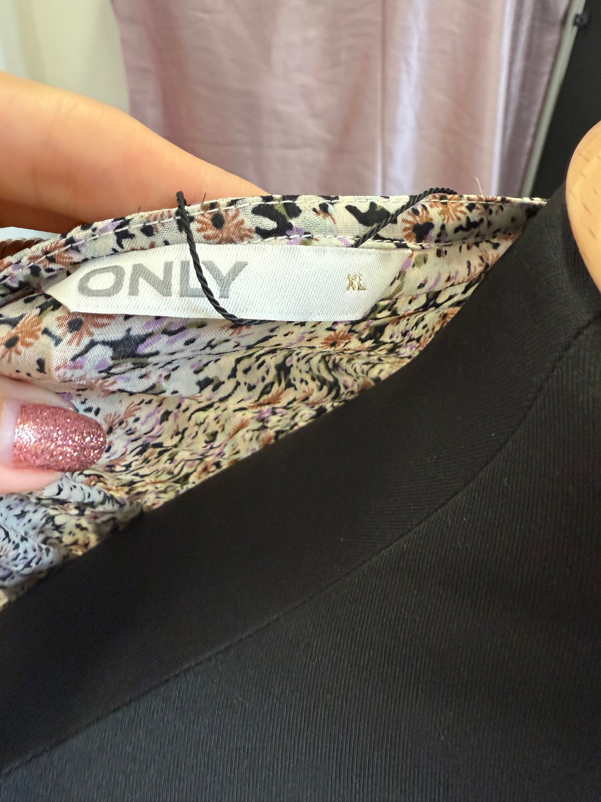 Only floral tie bottom blouse