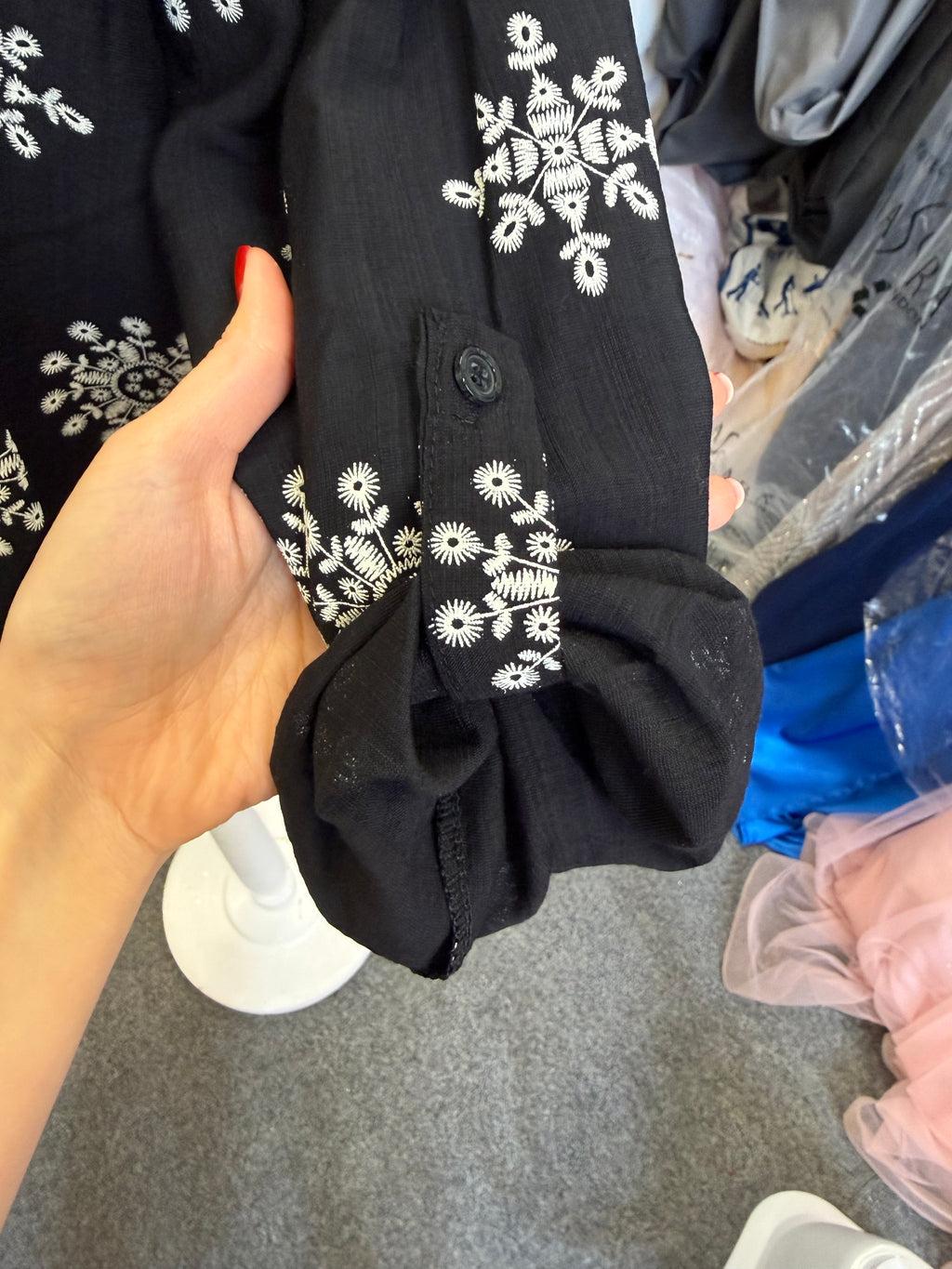 Black and white oversize print blouse