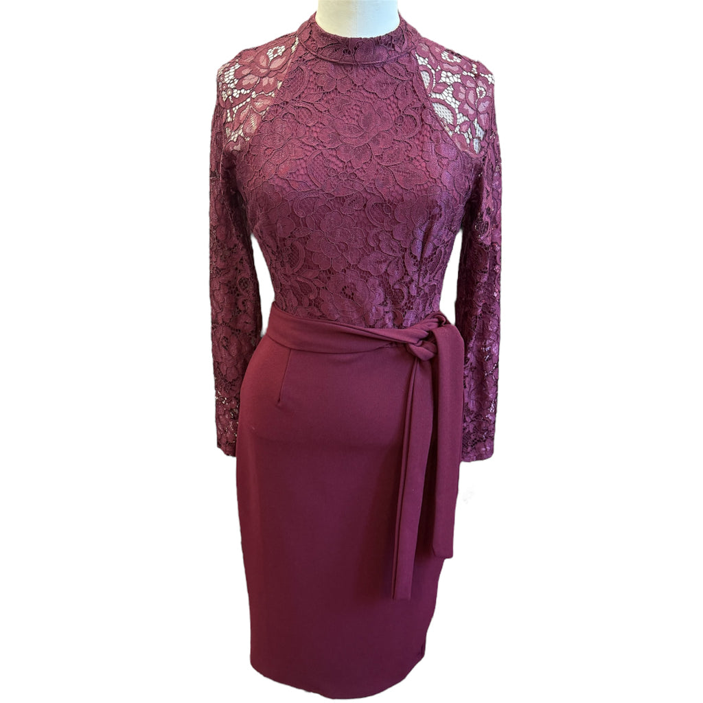 Boohoo lace sleeve occasion dress