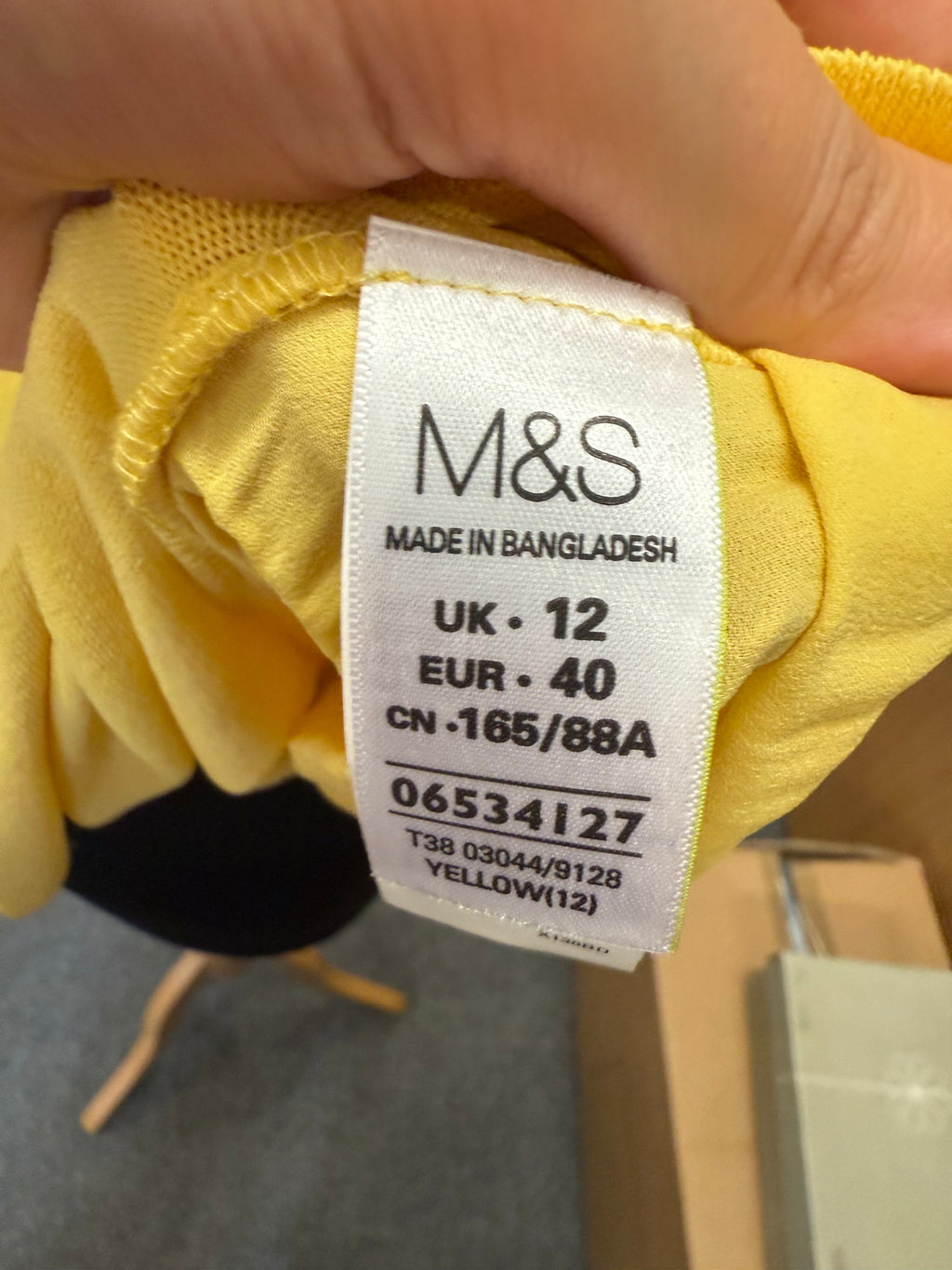 M&S pleated back shirt sleeve top