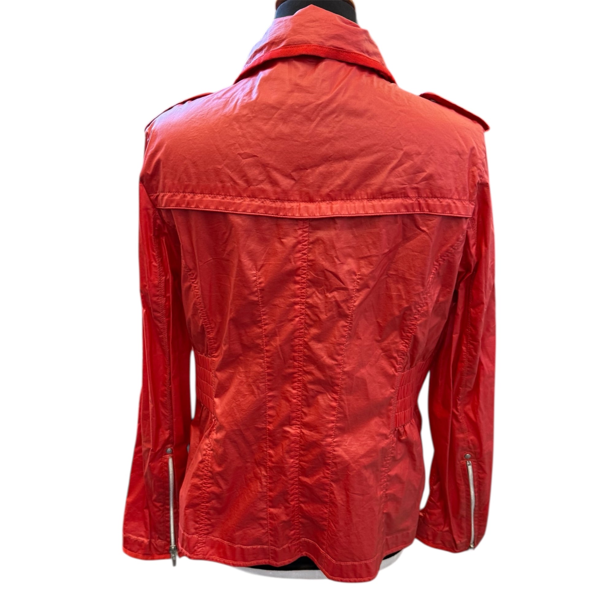 Junge Danmark red raincoat