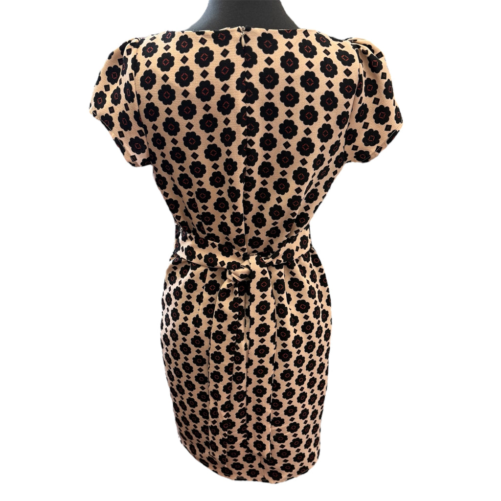 Yumi geometric dress