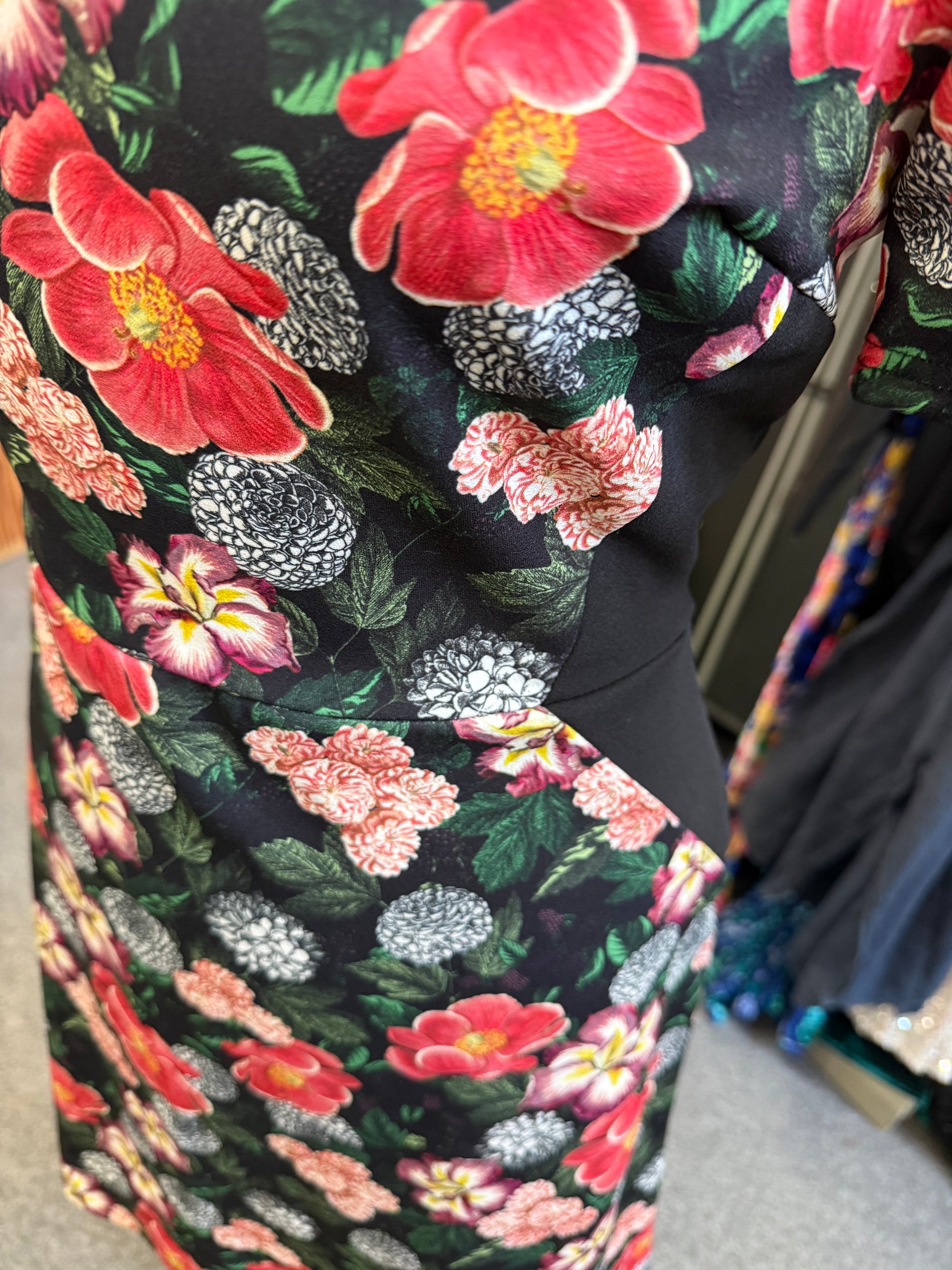 Oasis floral short sleeved mini dress