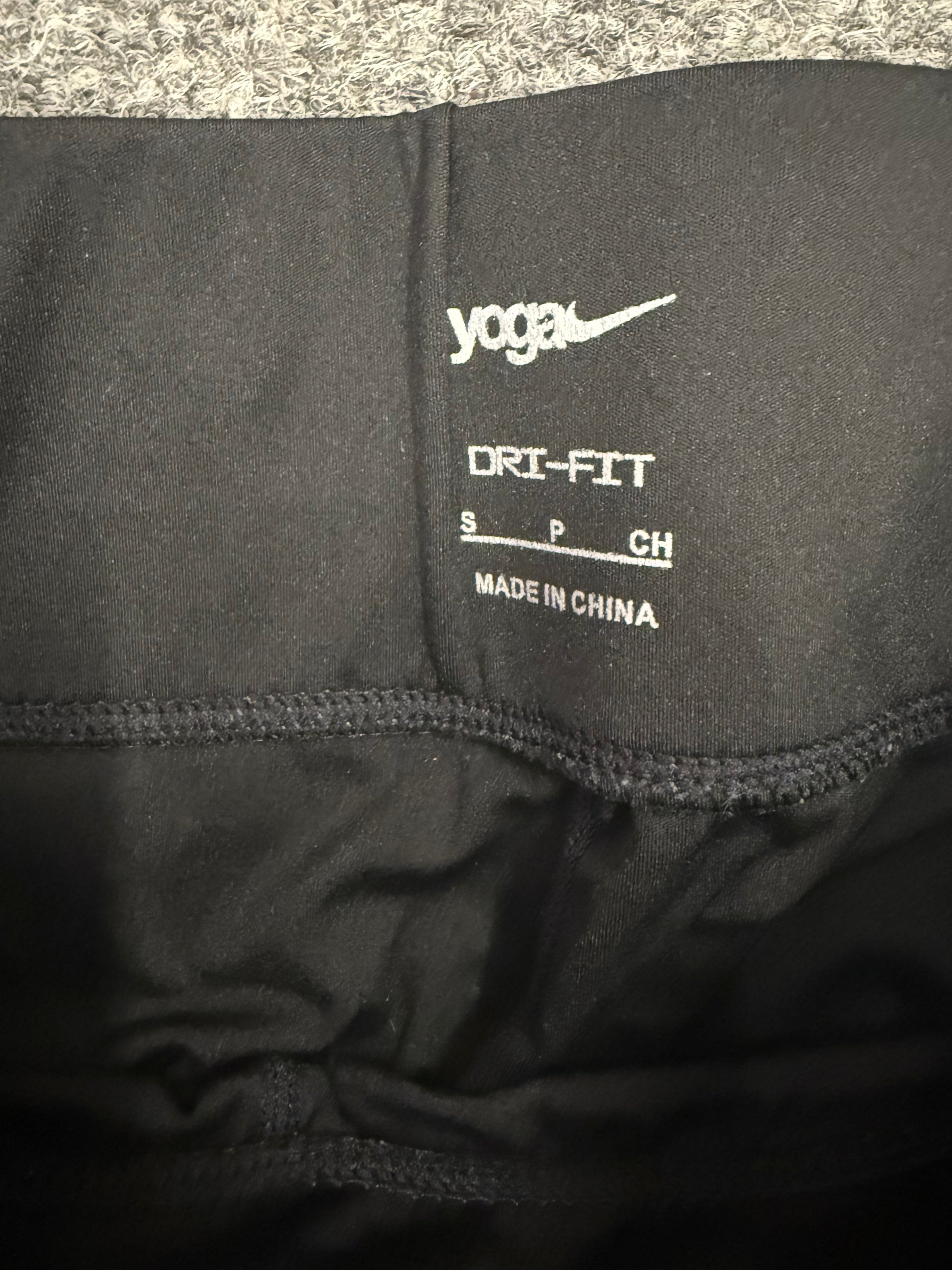 Nike Yoga dri-fit leggings
