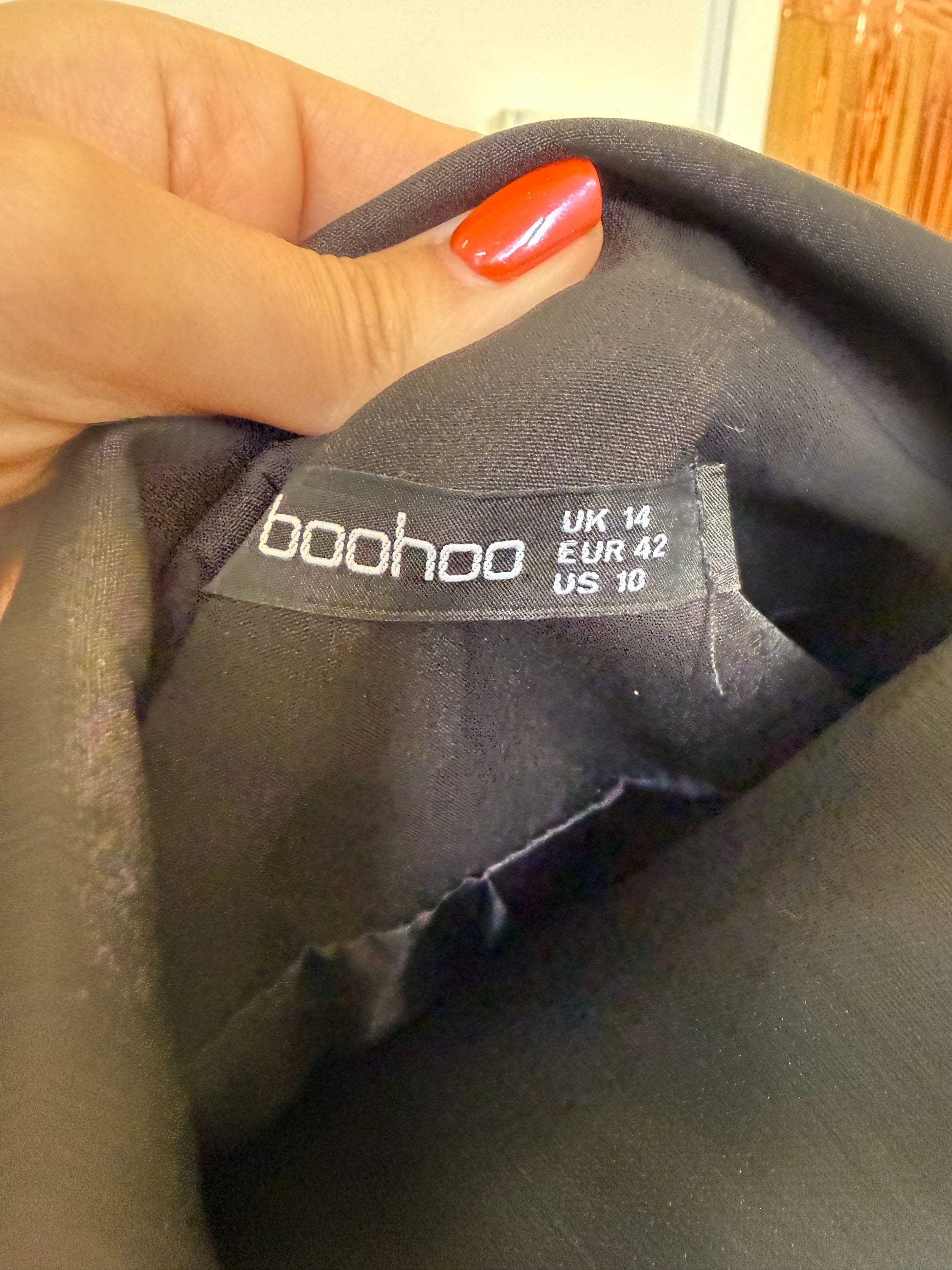Boohoo black fitted blazer