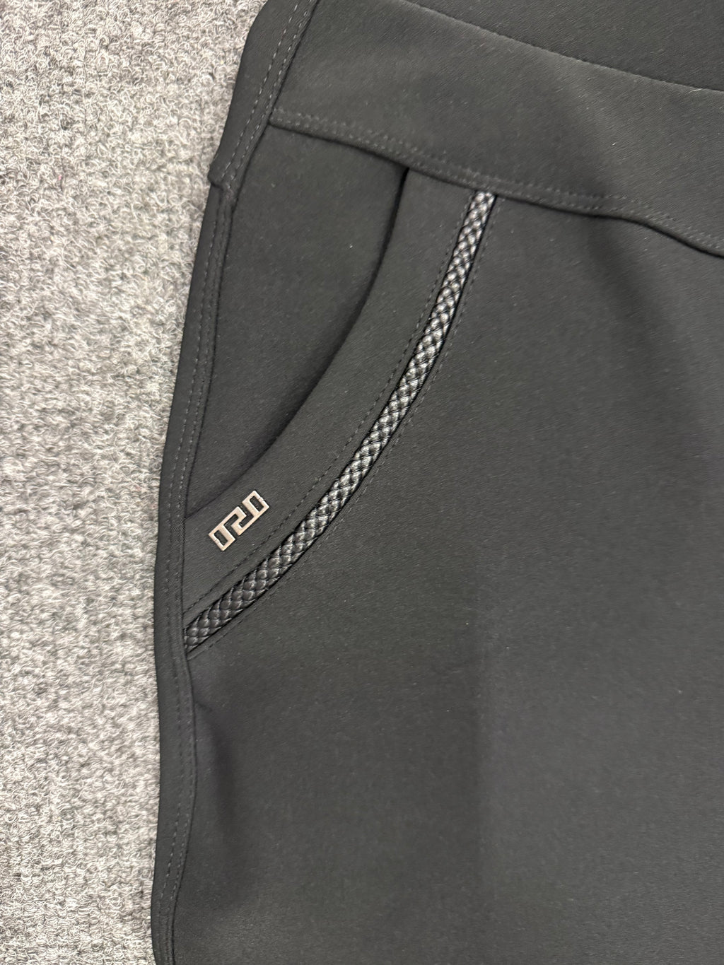 Yu & Me black thick leggings