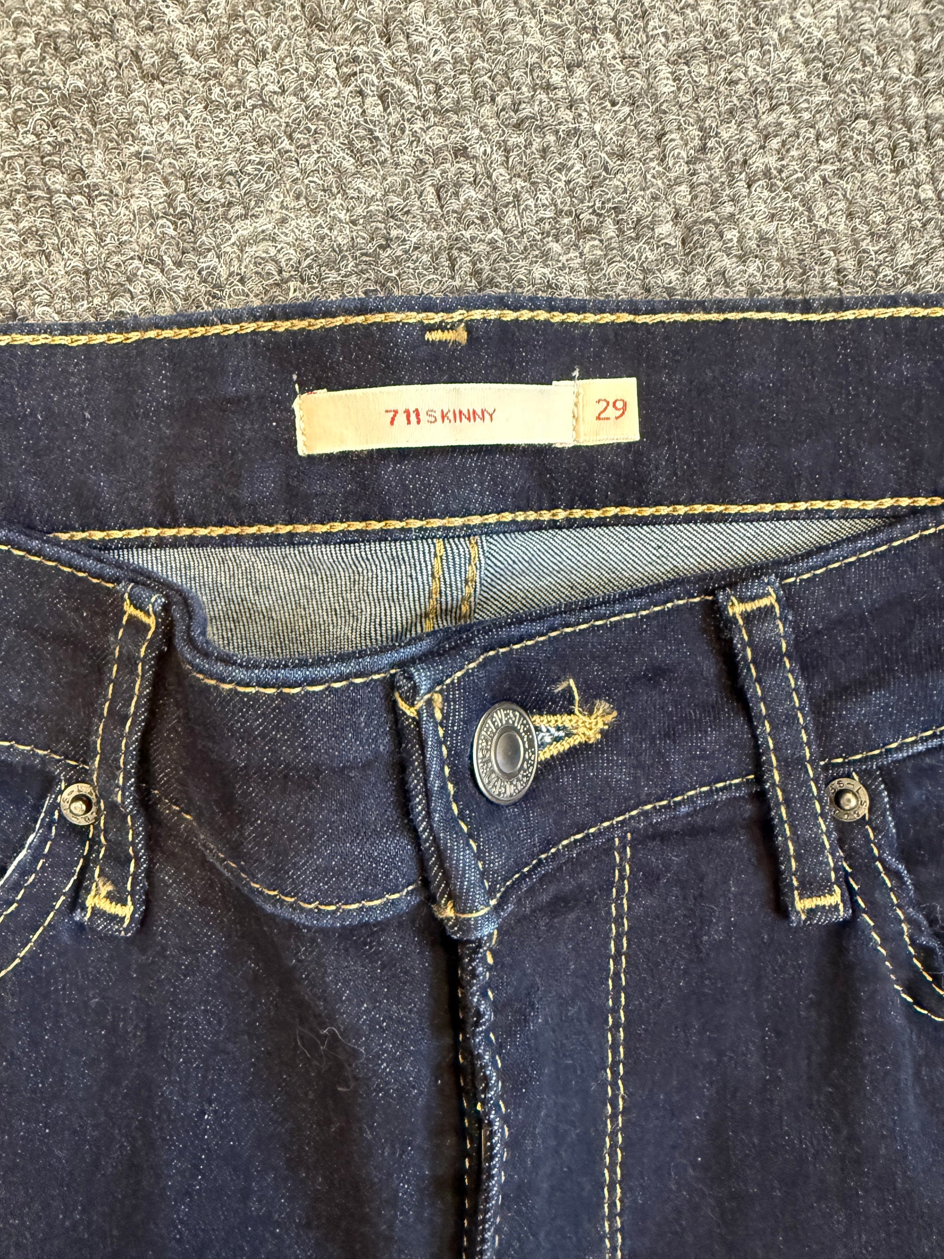 Levi’s 711 skinny jeans