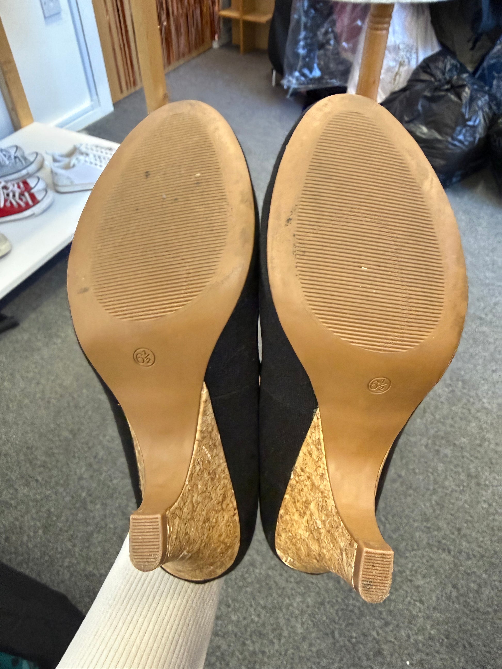 Next bow detail cork heels