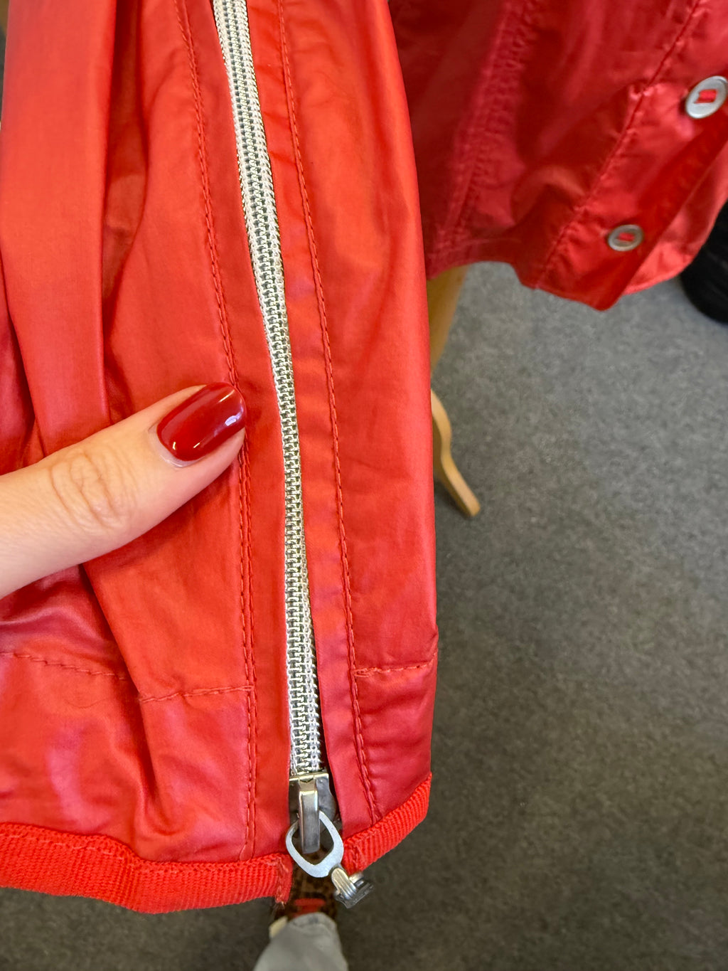 Junge Danmark red raincoat