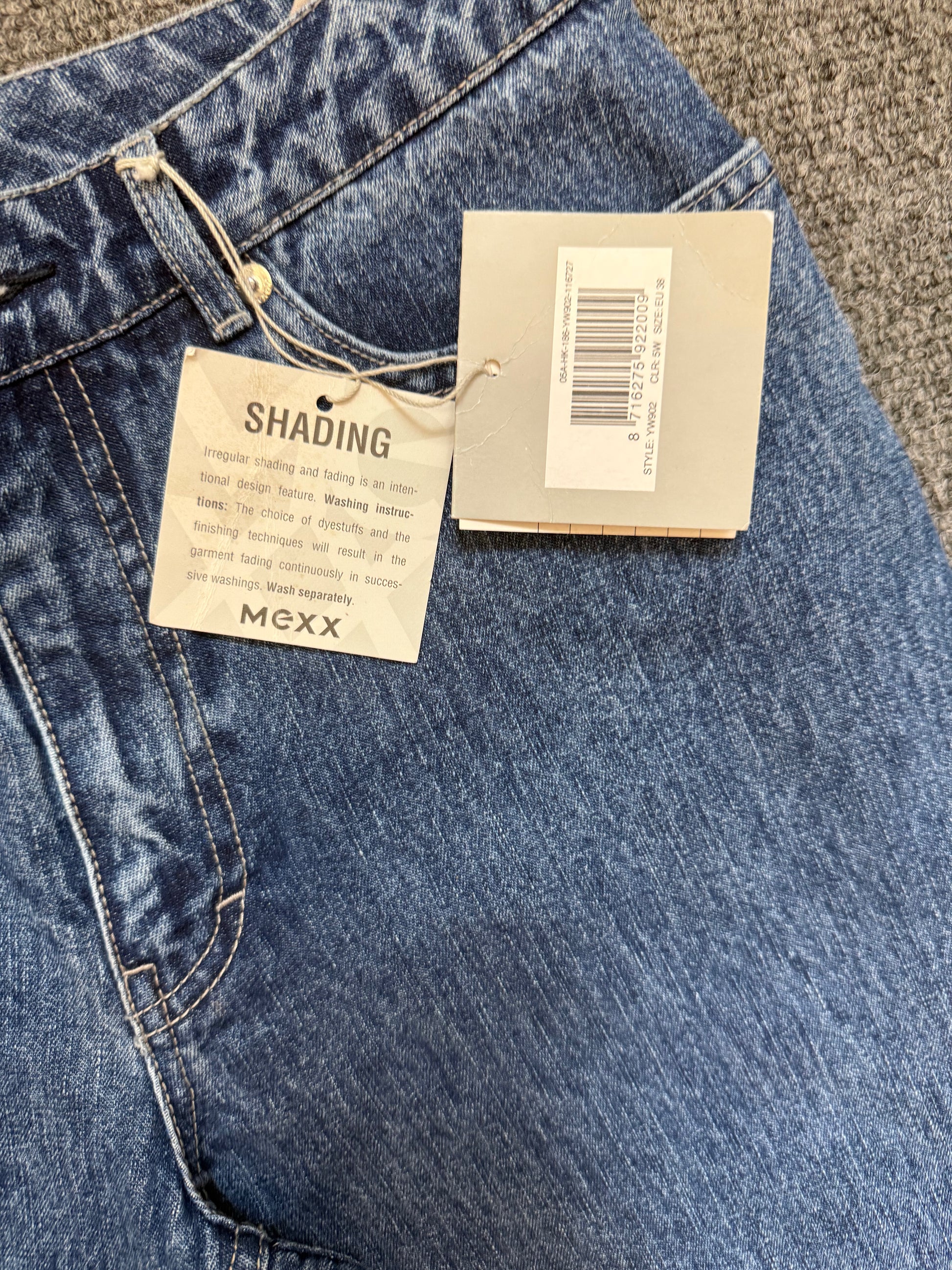 Mexx embroidered bottom straight jeans