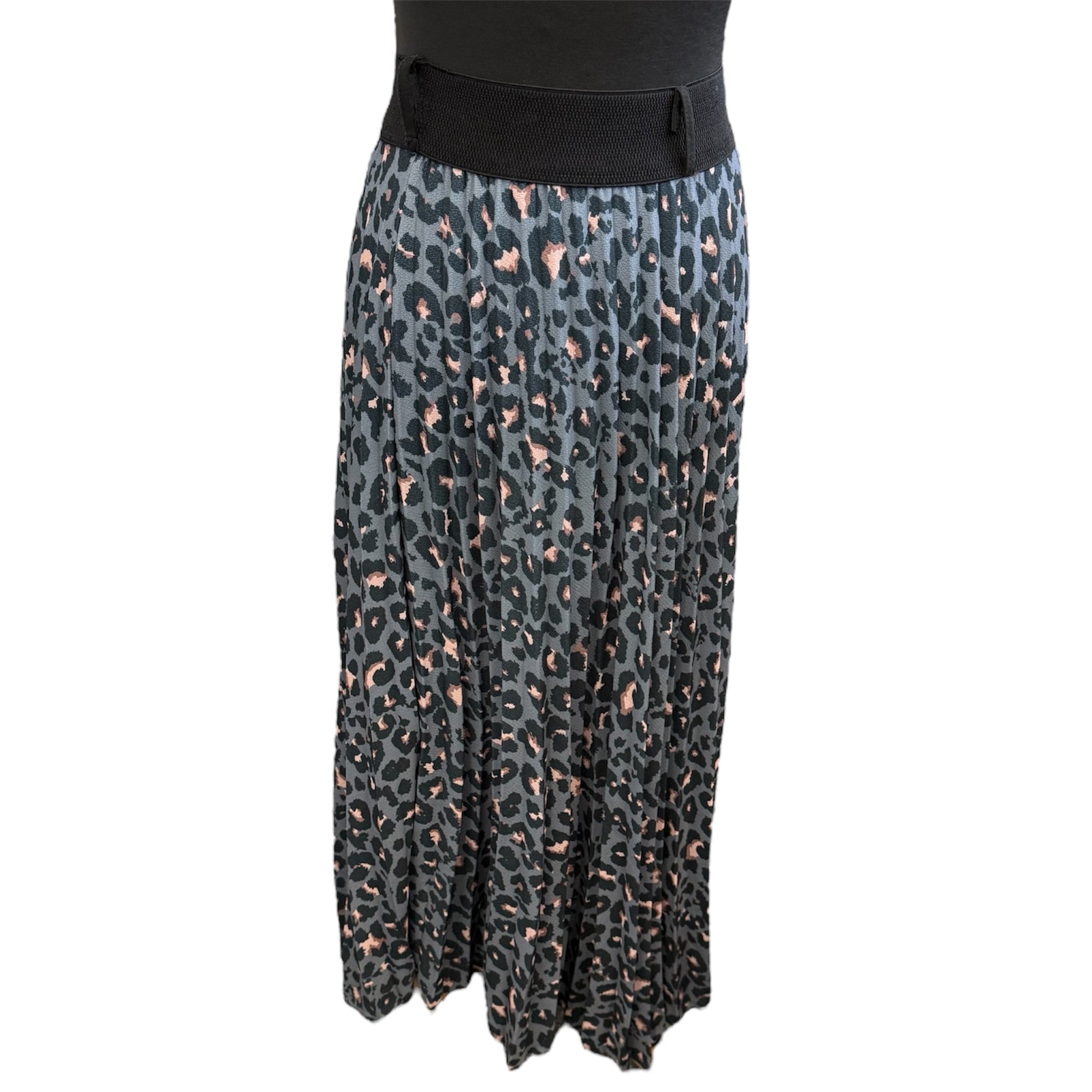 Animal print midi pleated skirt with belt loops and elasticated waist