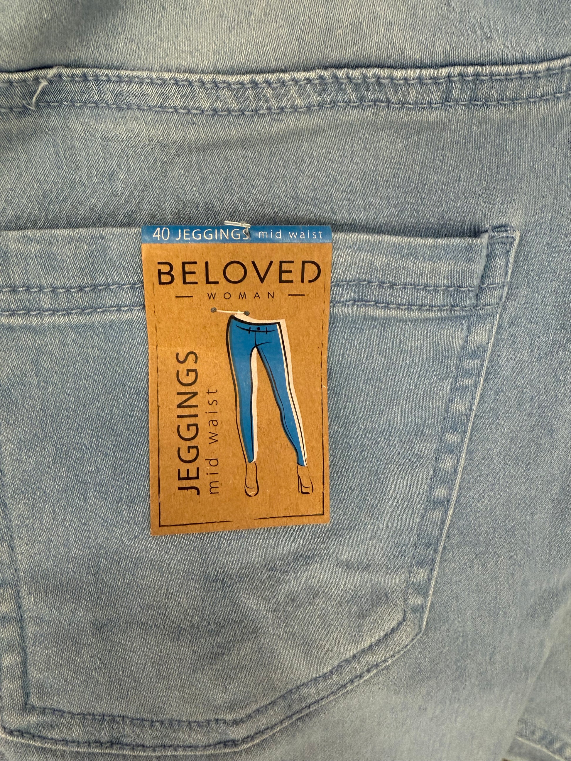 Beloved Woman elastic waist jeggings