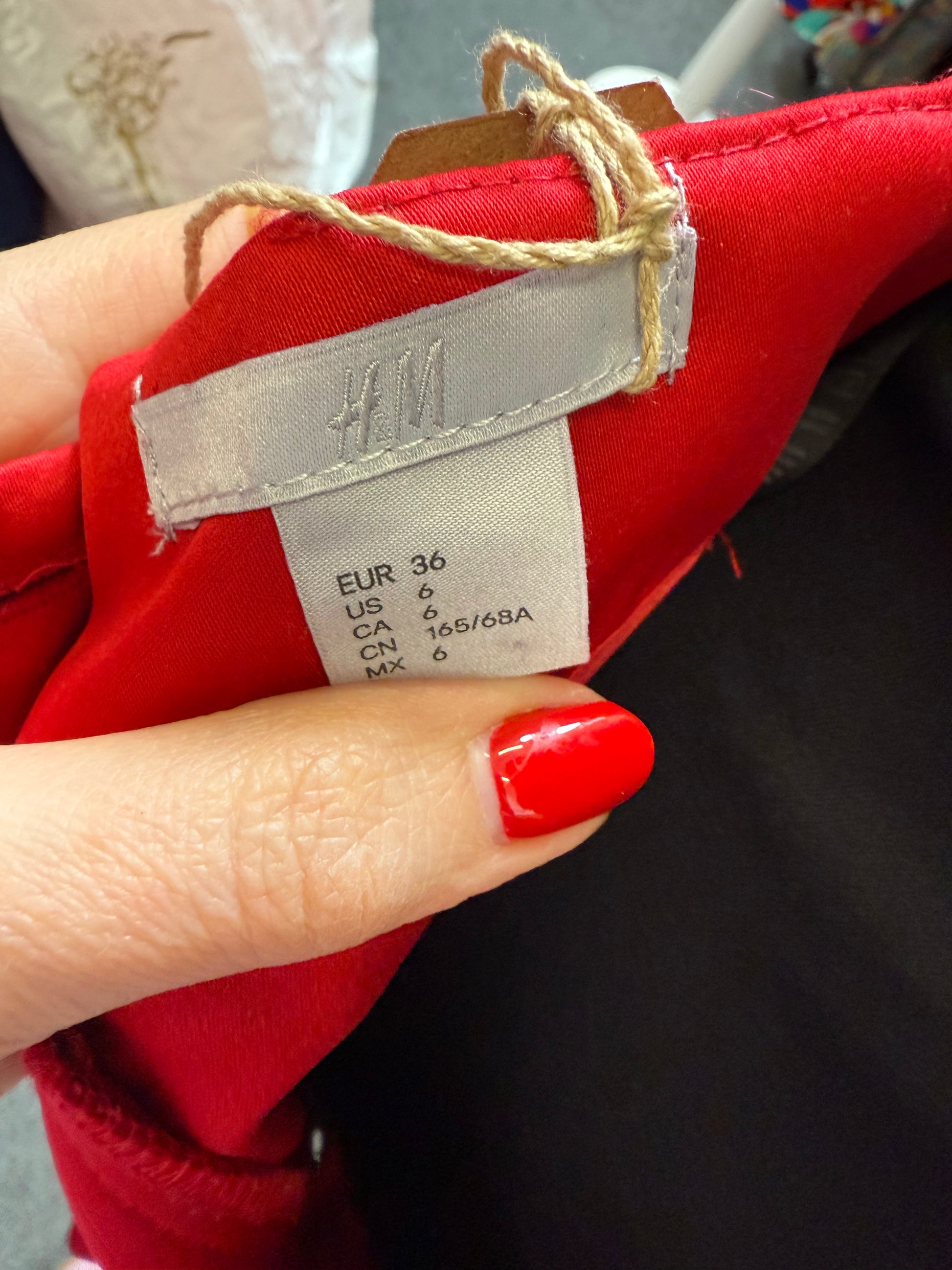 H&M red lace lined mini skirt