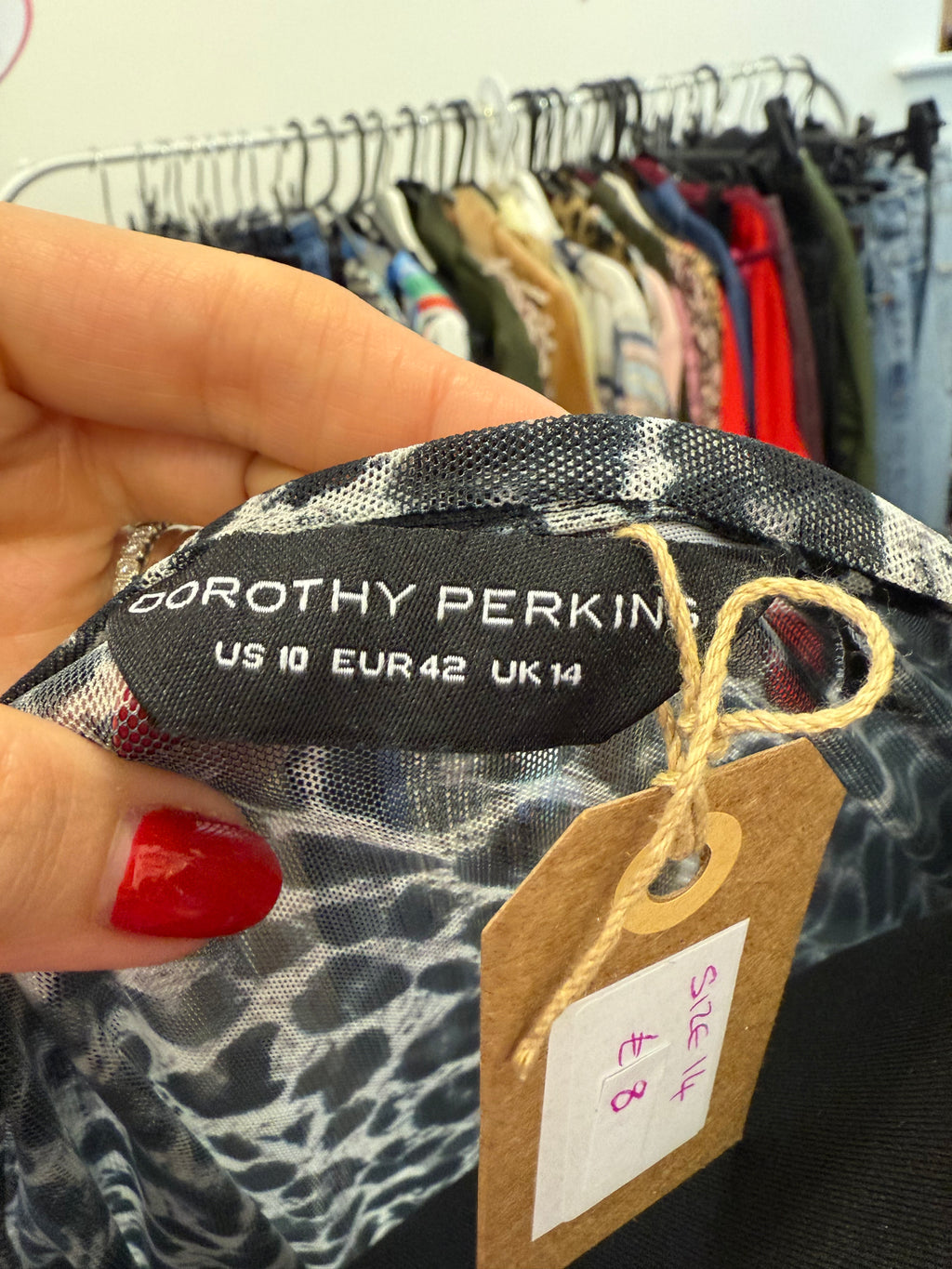 Dorothy Perkins animal print sheet round neck button short sleeeved top