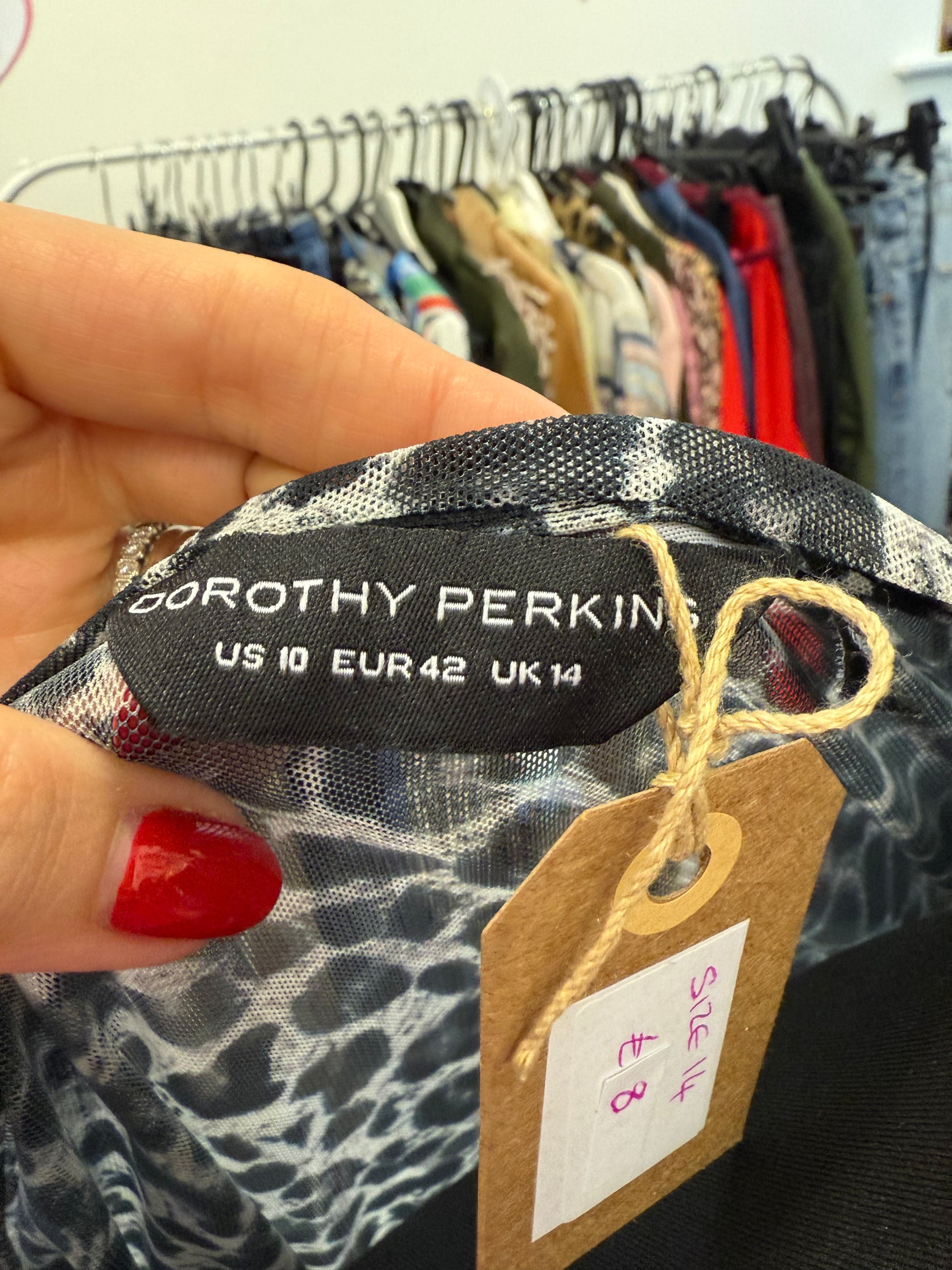 Dorothy Perkins animal print sheet round neck button short sleeeved top