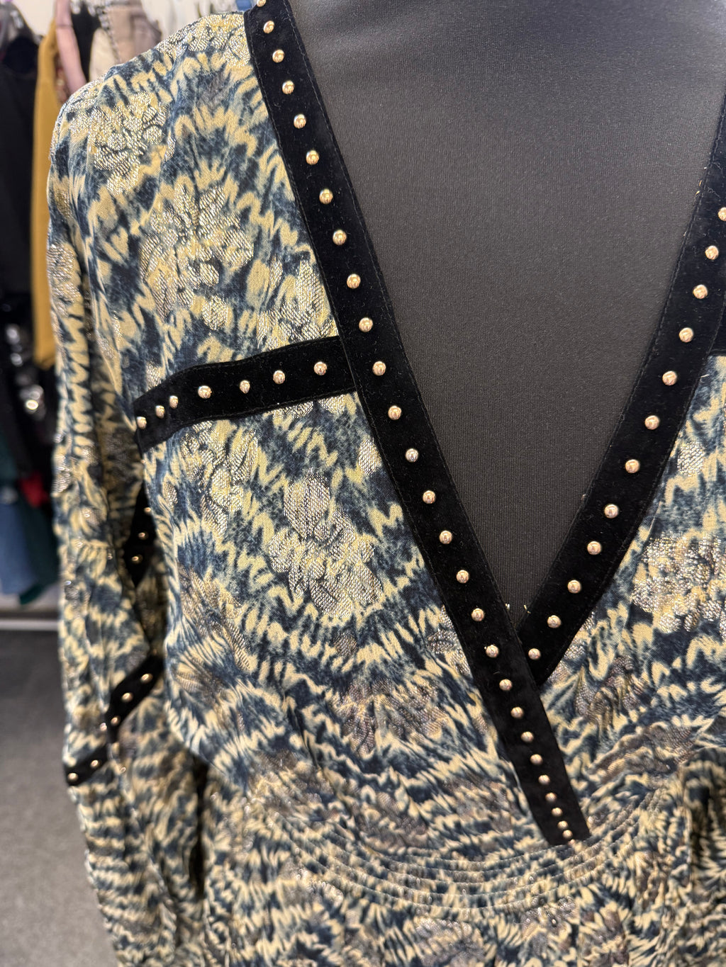 River Island long sleeve velvet detail mini dress (never worn)