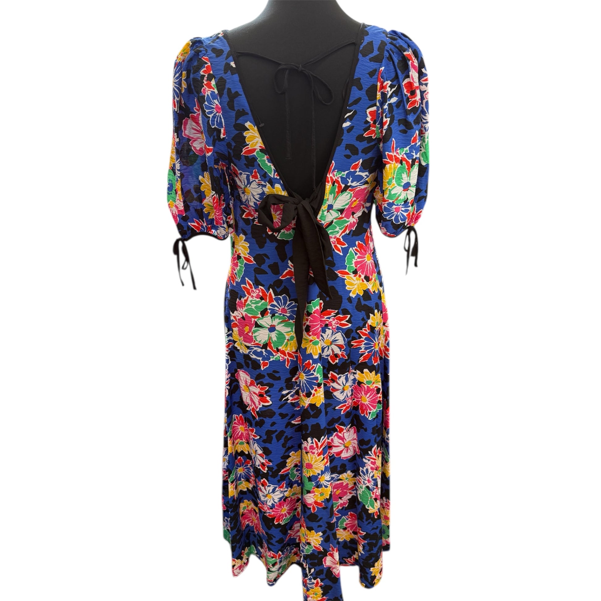 Everbelle tie back floral midi dress