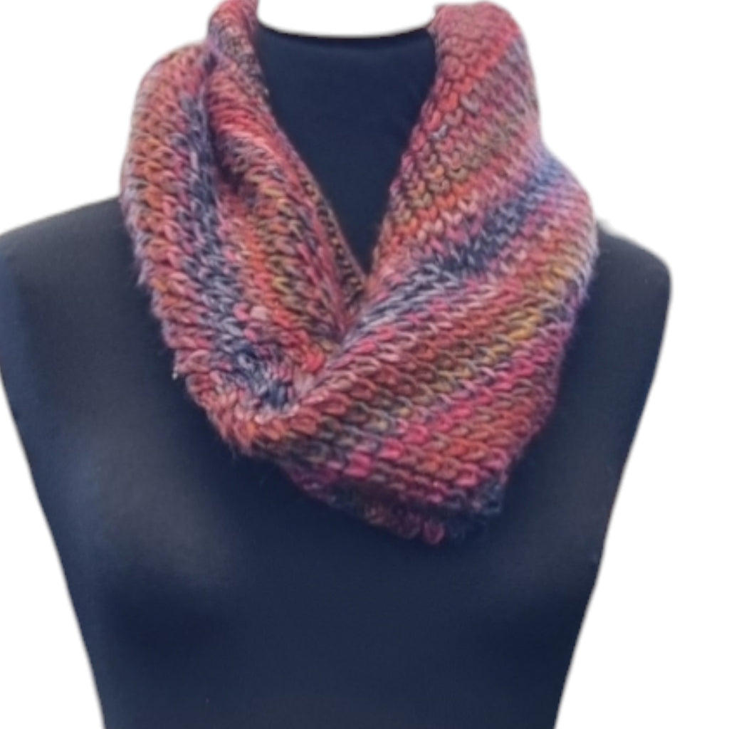 Multicoloured knitted snood