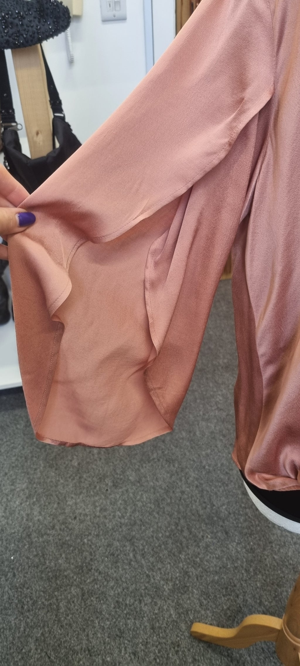 M&S v neck split sleeve wrap style top